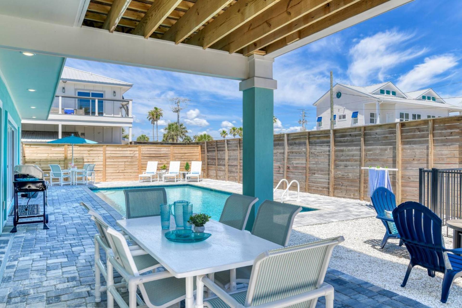 Sweetwater Sunrise Holiday home