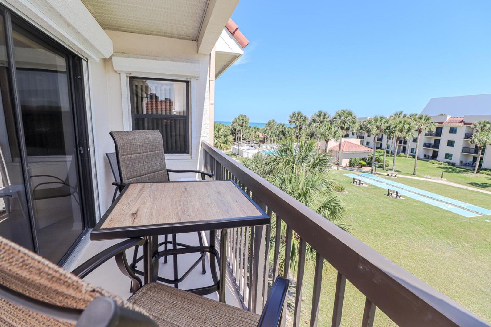 Ocean Village Club Q31