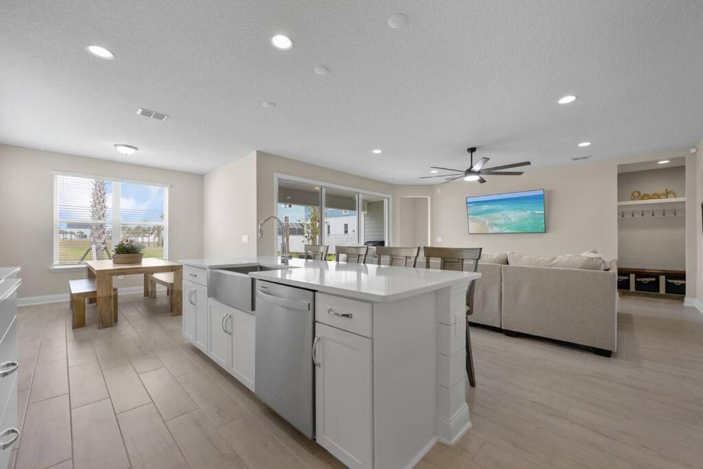 New - Vilano Family Oasis, Private Access, Intercoastal View Holiday home