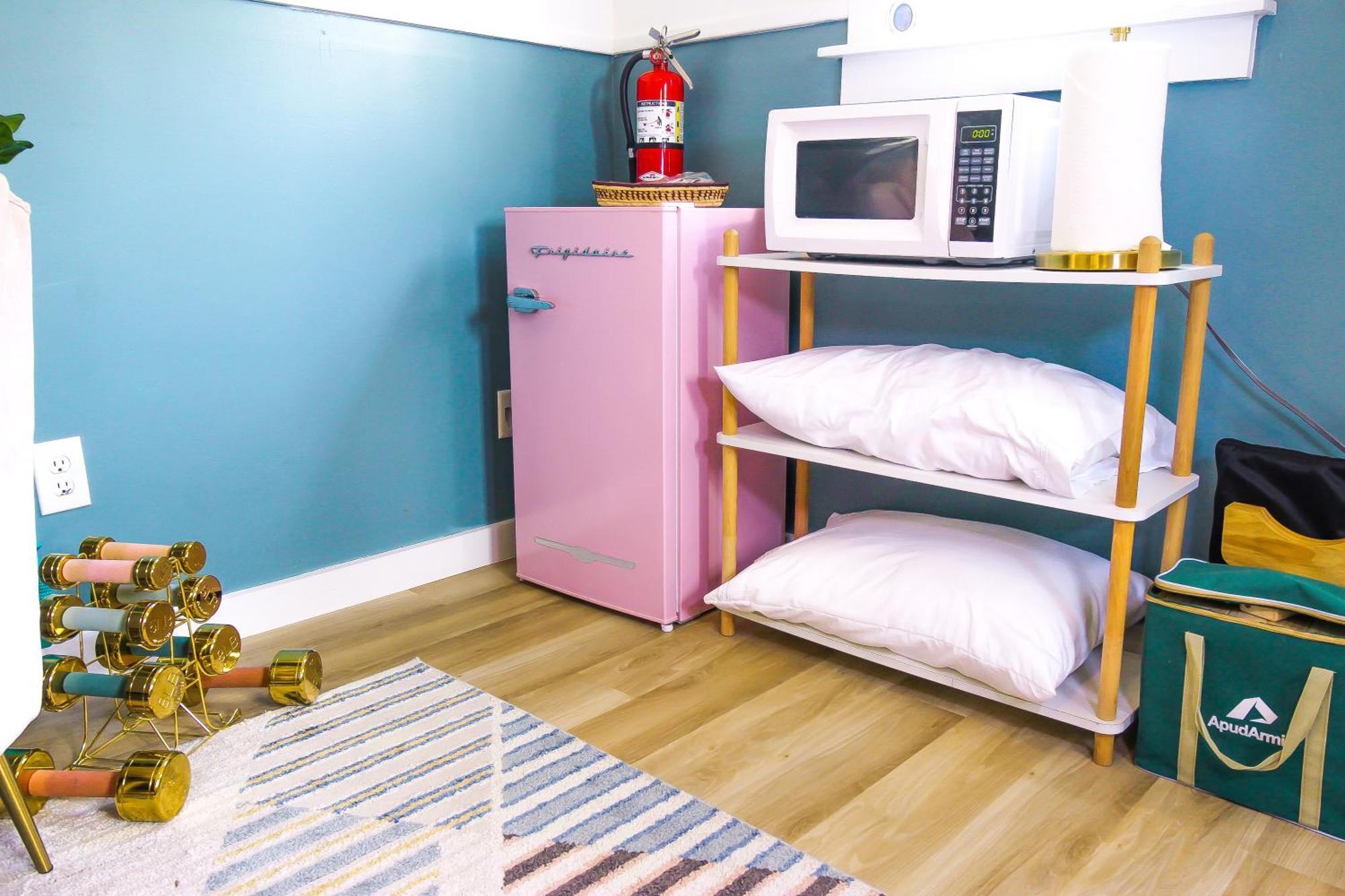 Casa de férias Luxurious Bohemian In Lincolnville - Mins From Downtown!