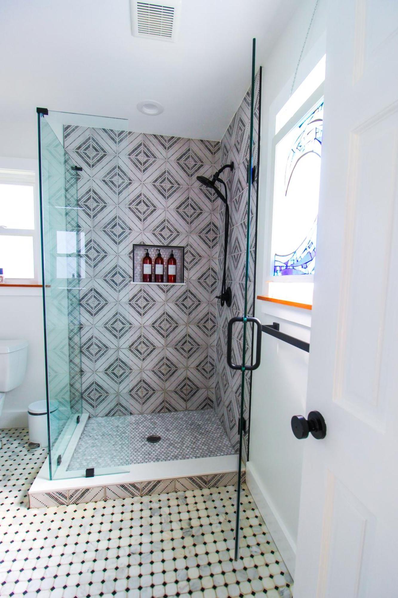 Luxurious Bohemian In Lincolnville - Mins From Downtown! Casa de férias *