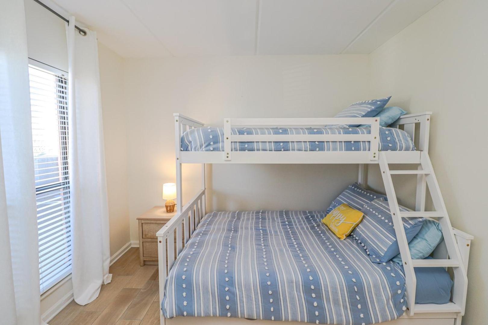 Holiday home Sea Place 12125 *