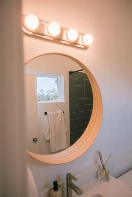 Marsh View - Modern Getaway - Mins From Downtown *