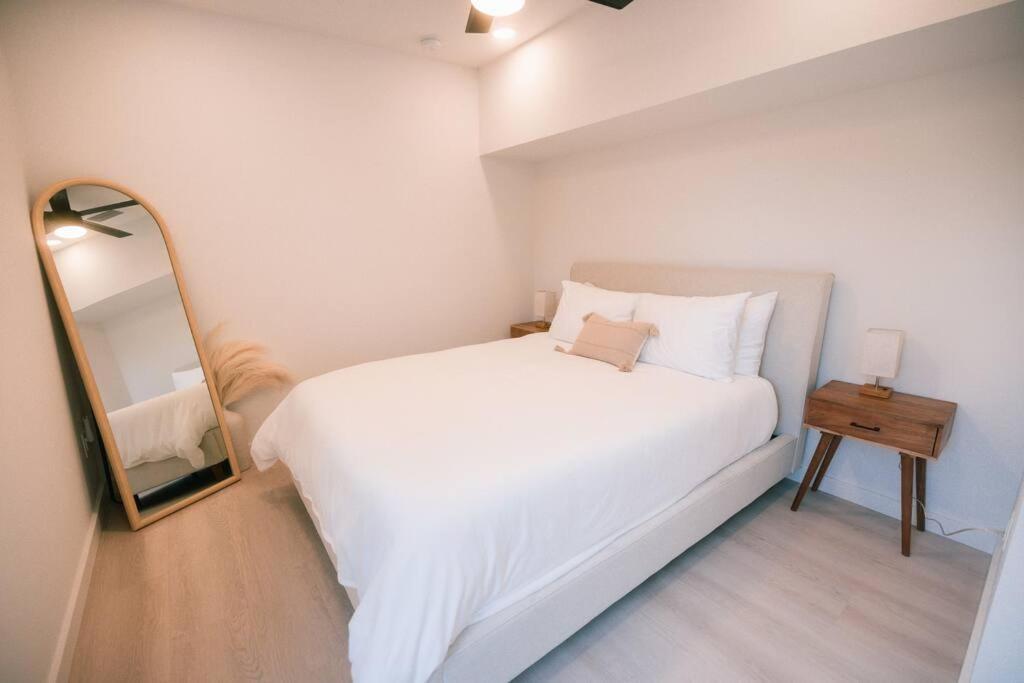 Casa de férias Marsh View - Modern Getaway - Mins From Downtown