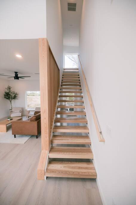 Marsh View - Modern Getaway - Mins From Downtown Saint Augustine