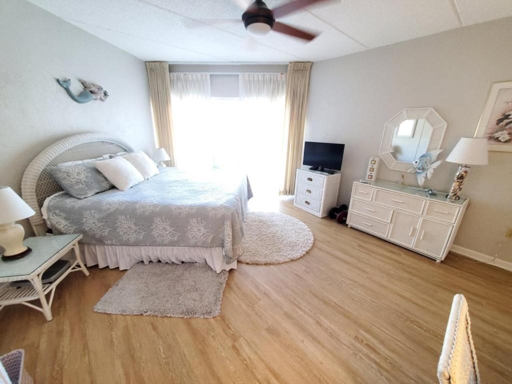 Island House F116 Holiday home *