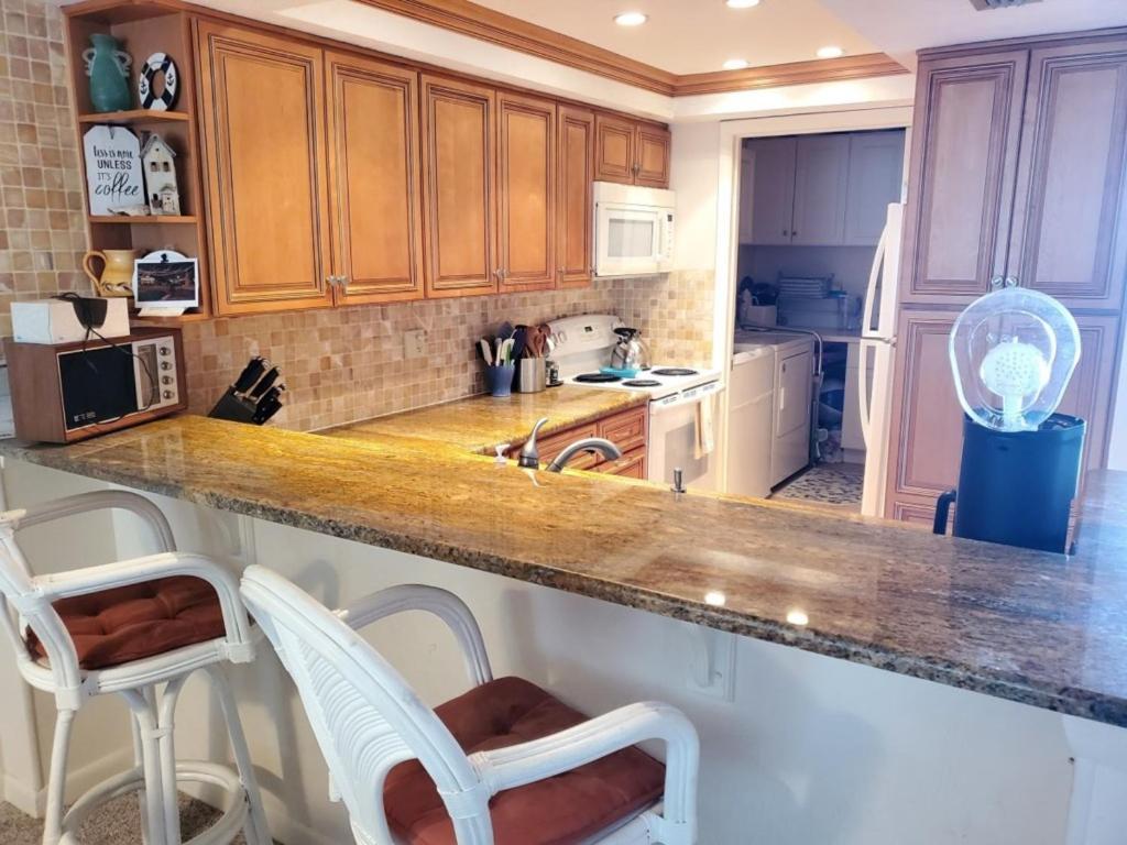 Island House F232