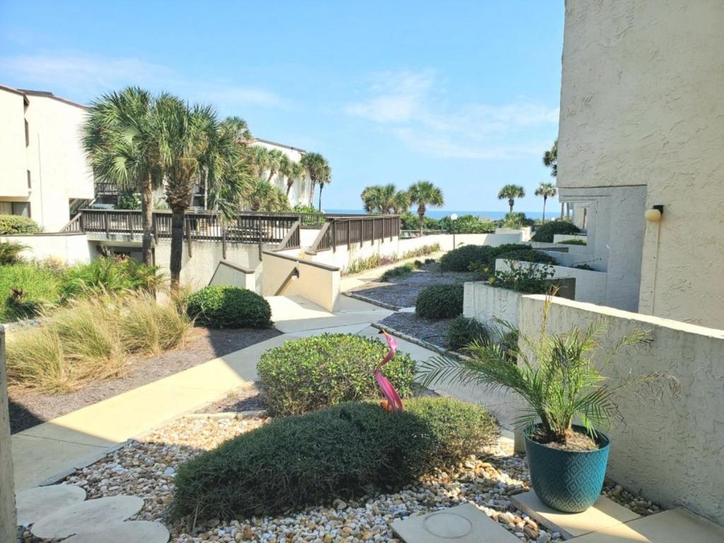 Island House F116
