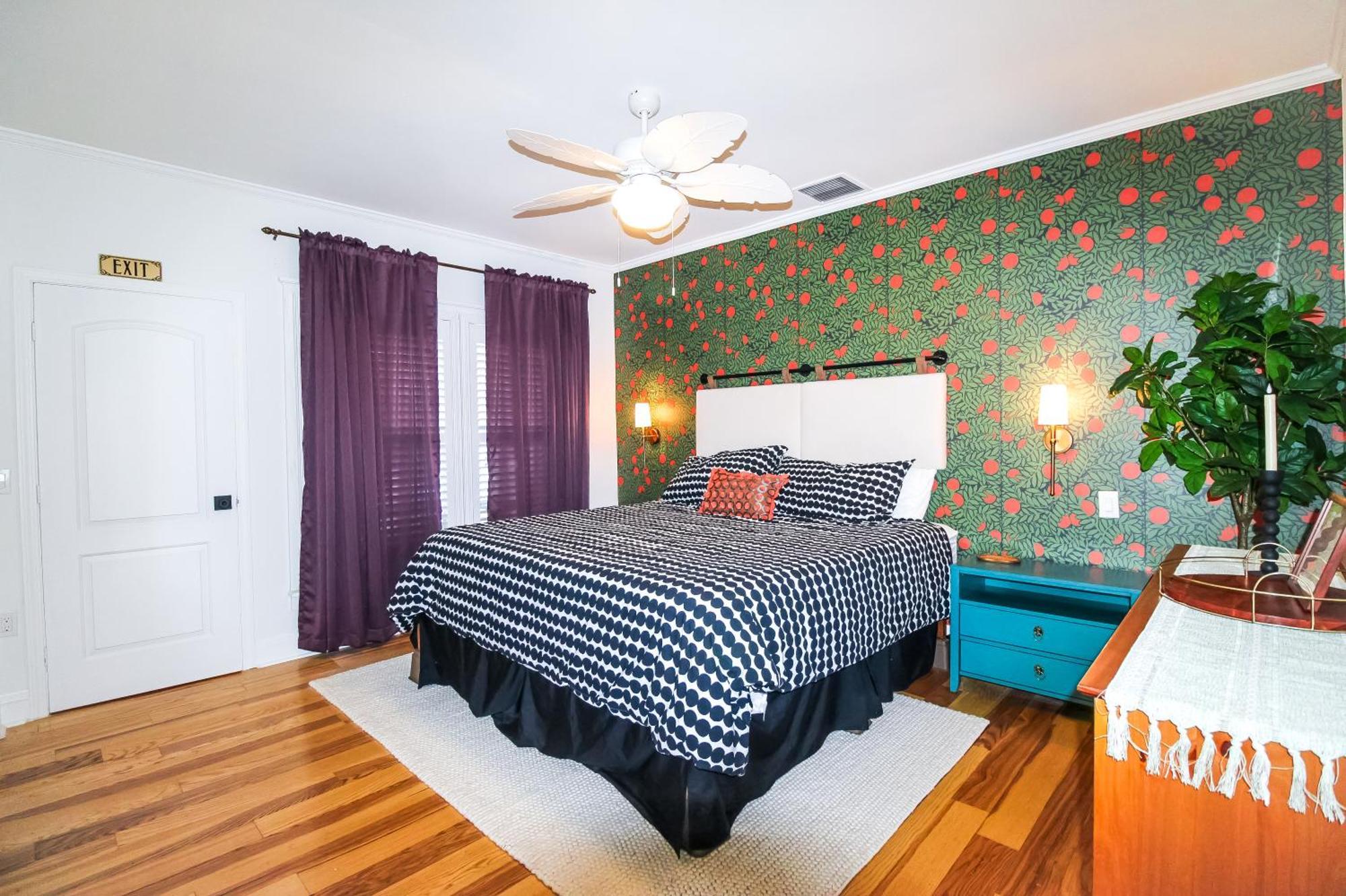 Holiday home The Moody Manor -luxurious Recently Renovated Close To And Downtown *