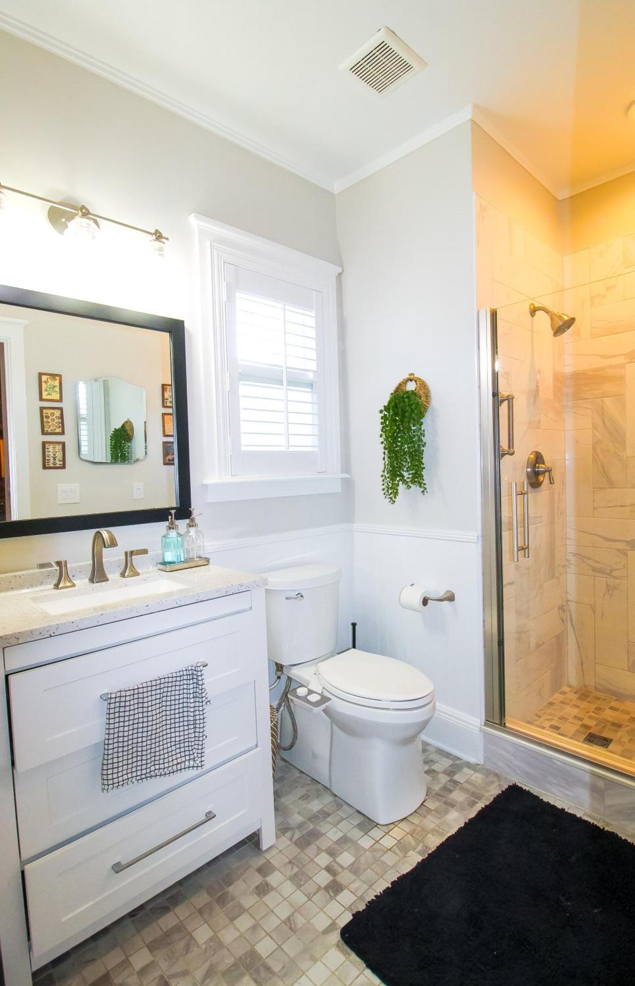 The Moody Manor -luxurious Recently Renovated Close To And Downtown Holiday home *