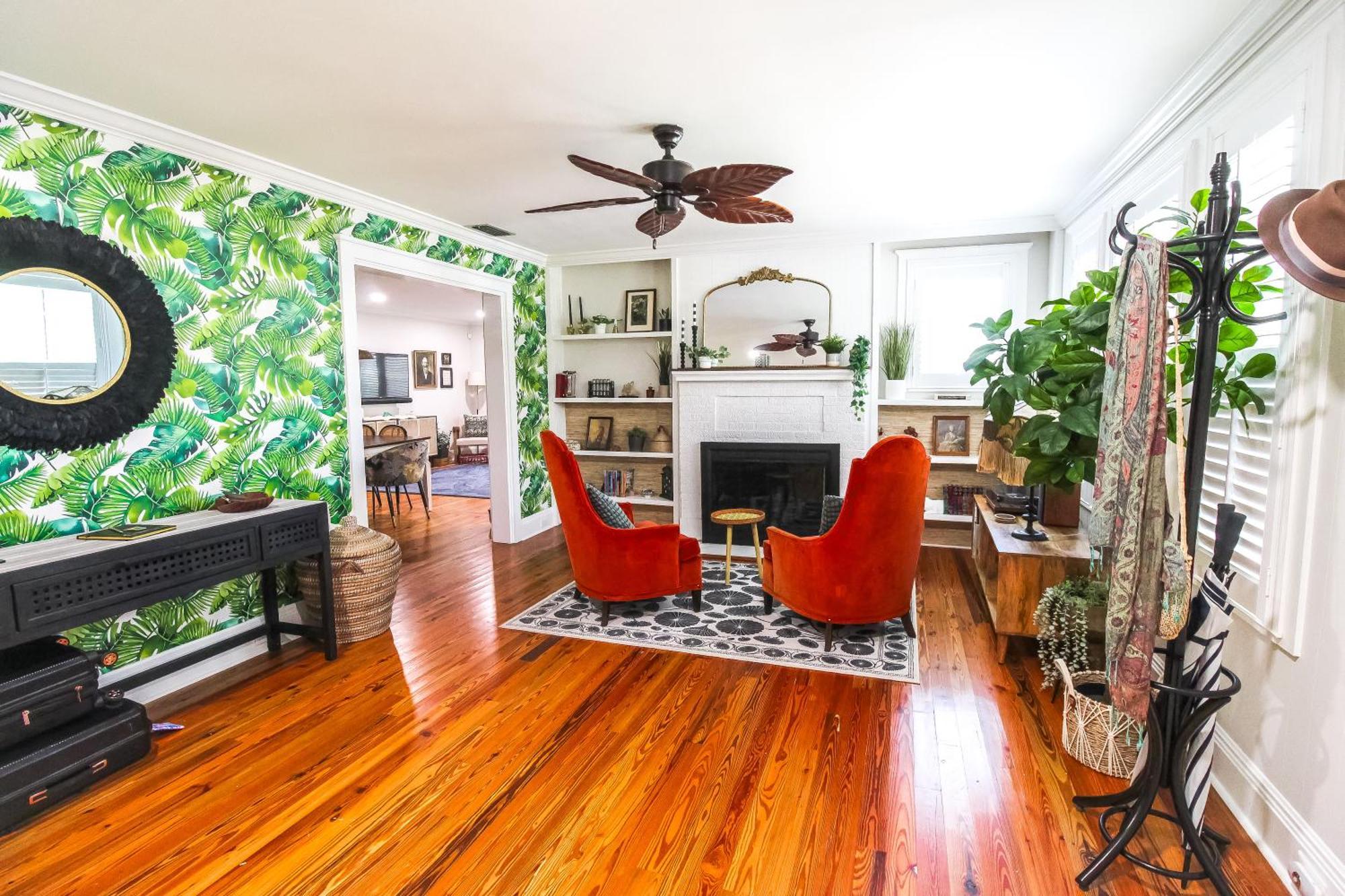 The Moody Manor -luxurious Recently Renovated Close To And Downtown