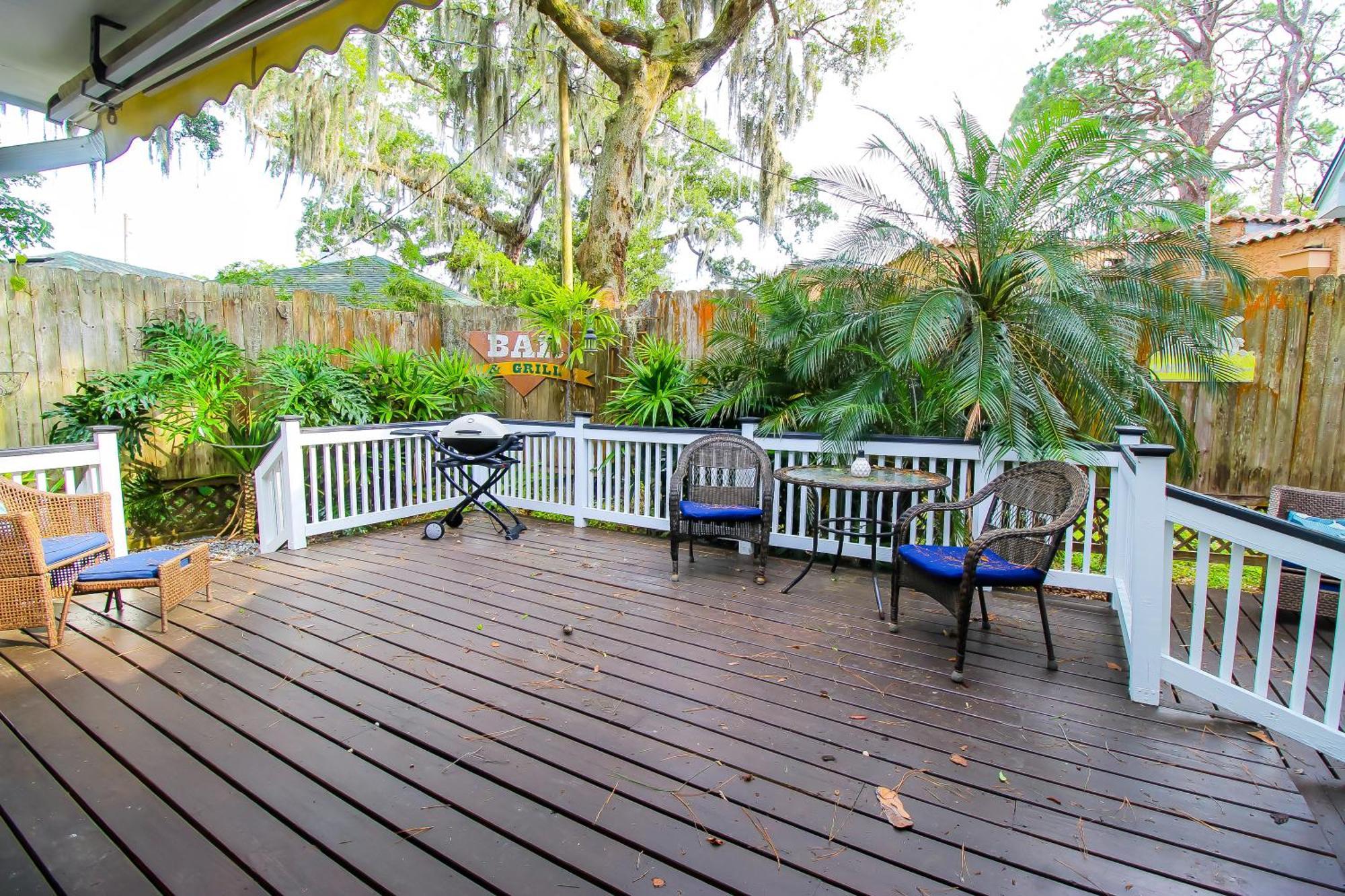 Holiday home The Moody Manor -luxurious Recently Renovated Close To And Downtown