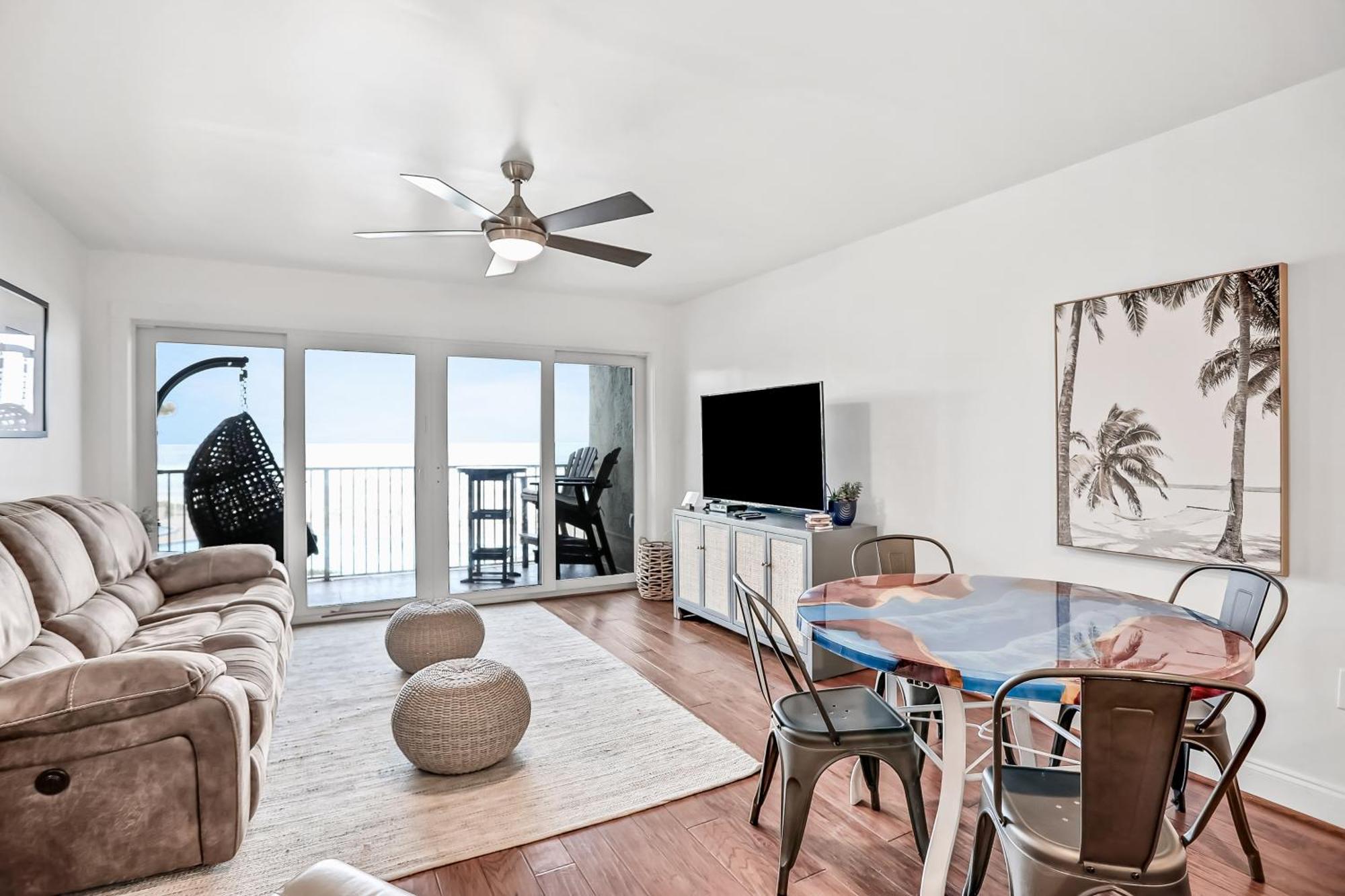 Crescent Cay Apartment *