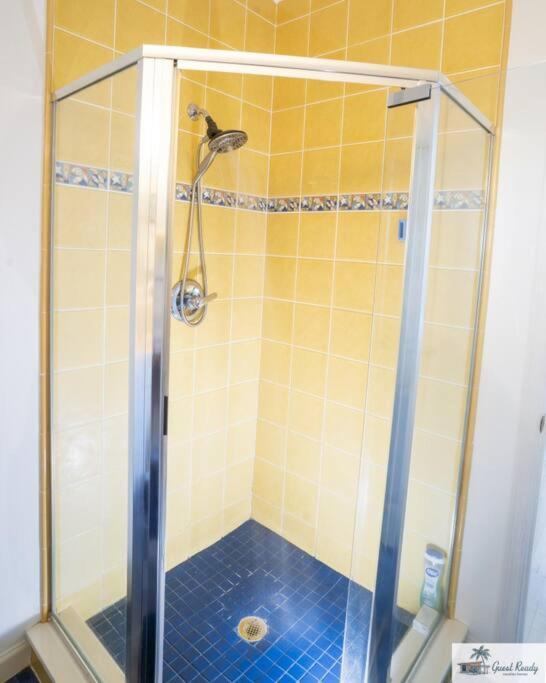 The Beachy Serene A1a Apartment