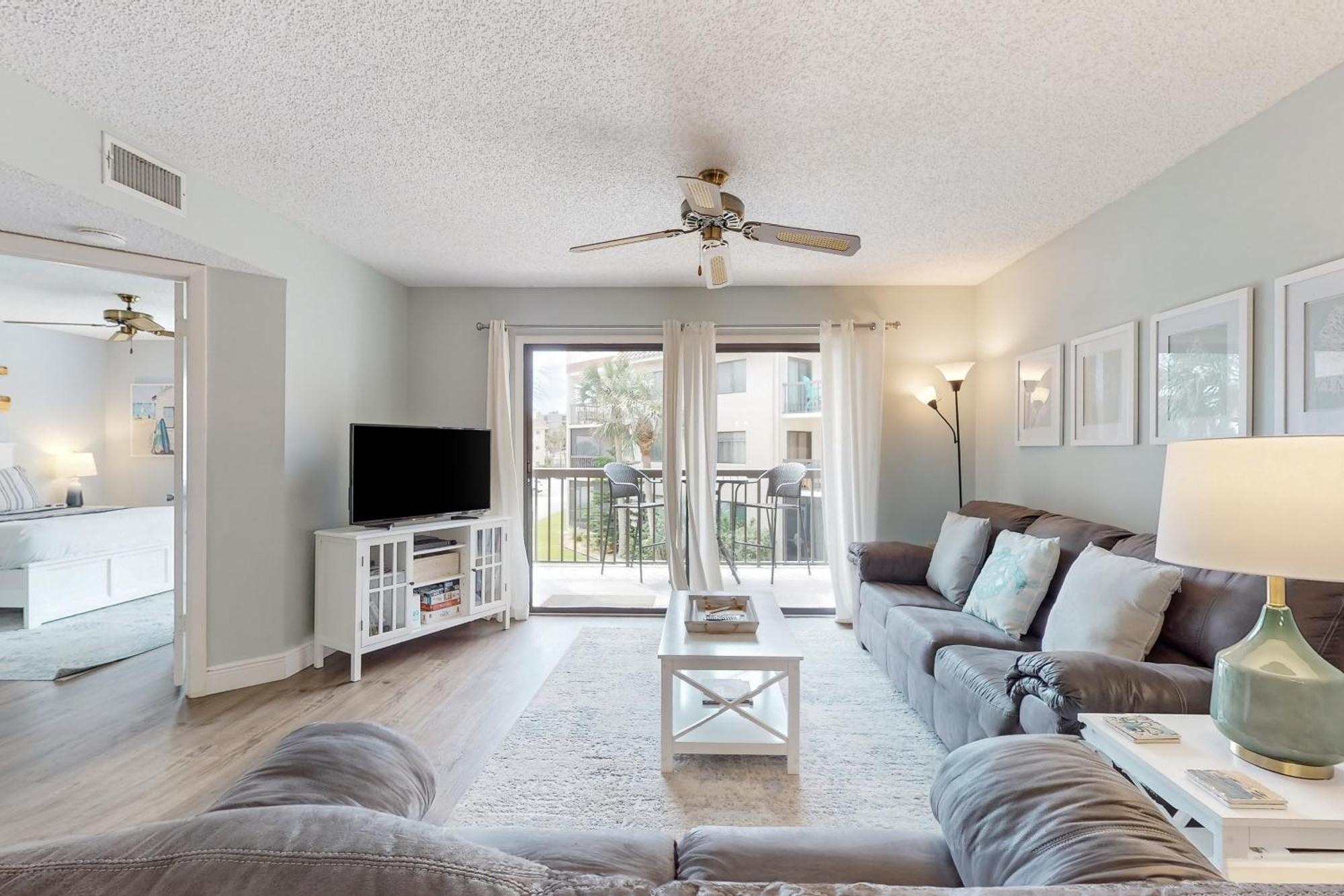 Apartment Sandpiper Place
