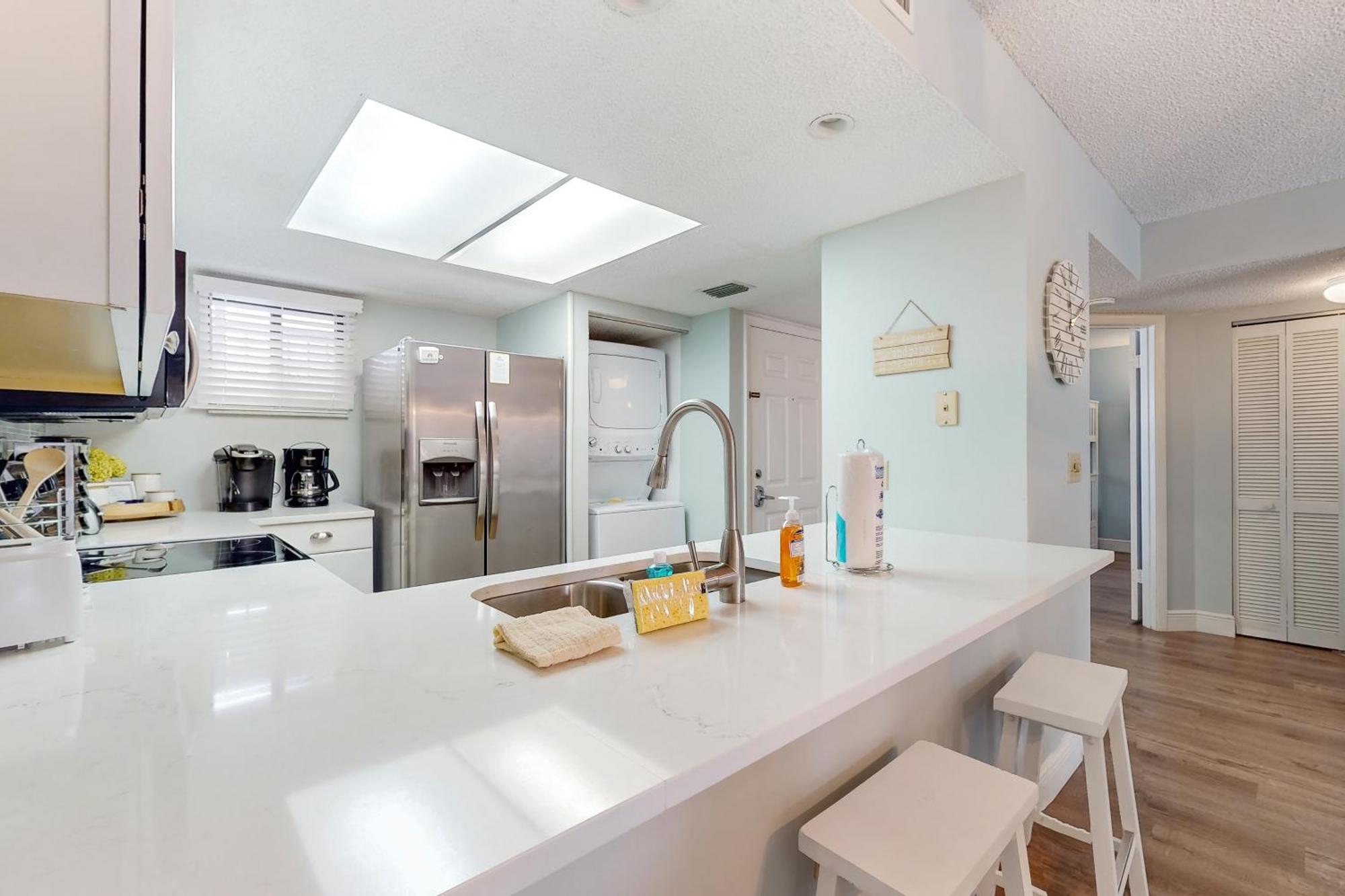 Sandpiper Place Apartment *