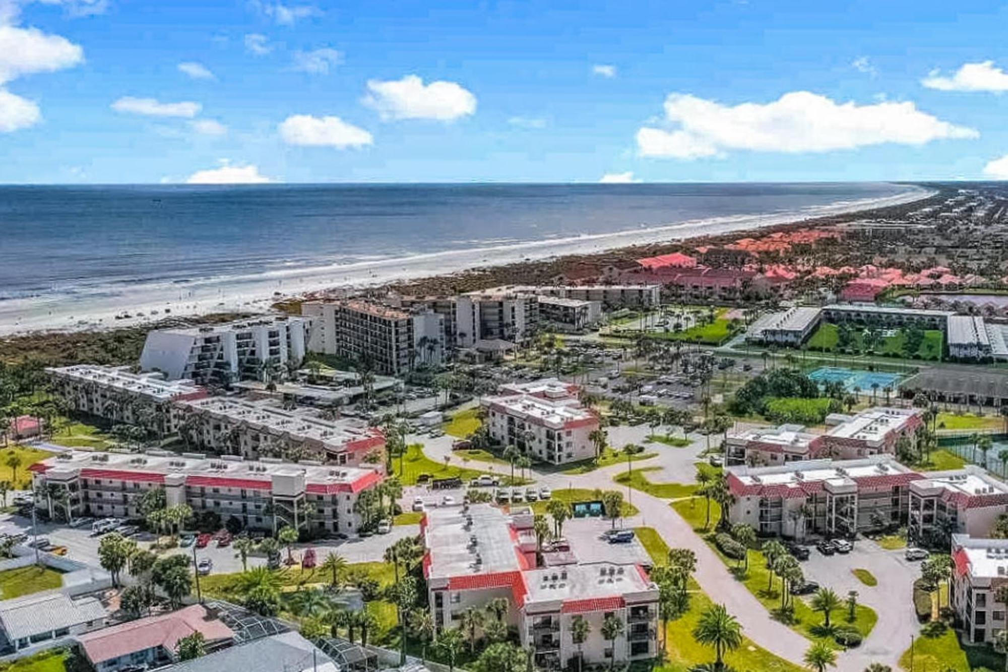 Apartment Sandpiper Place