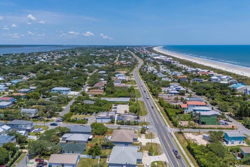Charming And Delightful Getaway! Walk To Holiday home St. Augustine