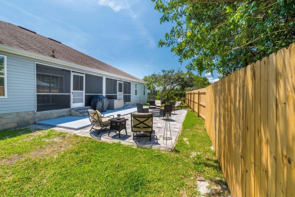 Charming And Delightful Getaway! Walk To St. Augustine