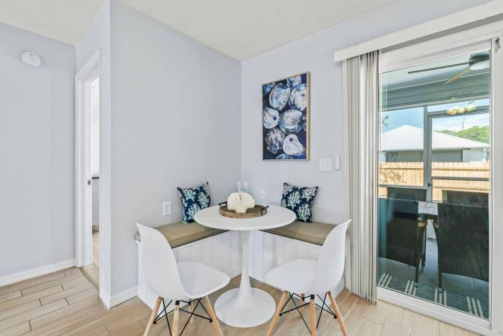 Holiday home Stunning Beachfront Duplex!