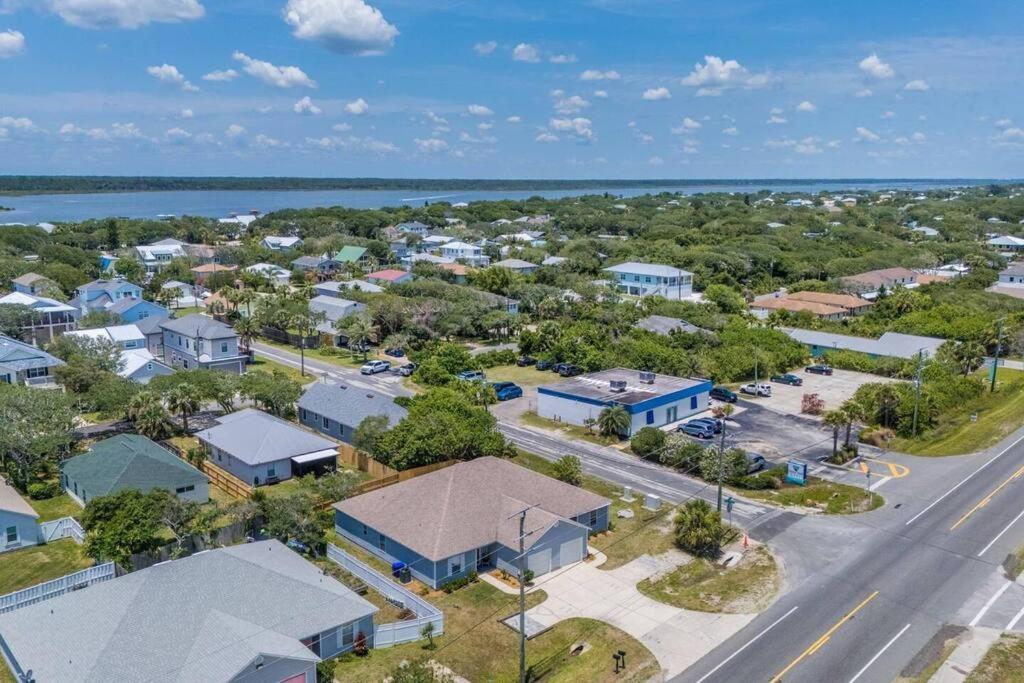Stunning Beachfront Duplex! Holiday home