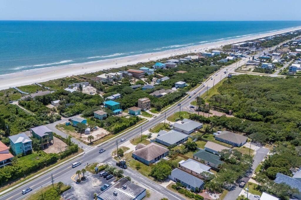 Holiday home Stunning Beachfront Duplex!