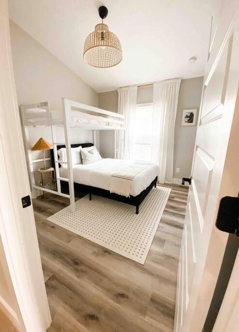Marhome North - 10 Min From & Historic Downtown St. Augustine