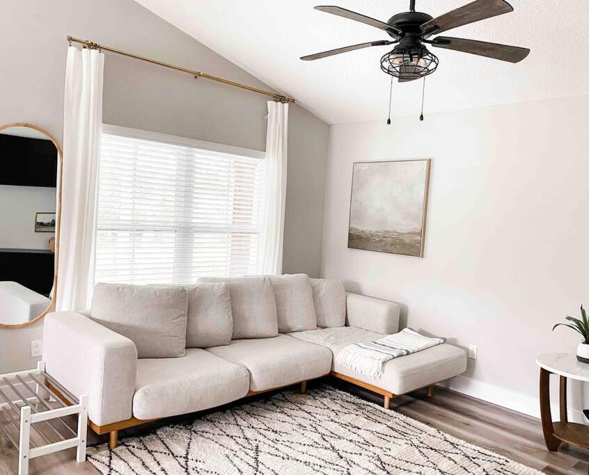 Marhome North - 10 Min From & Historic Downtown