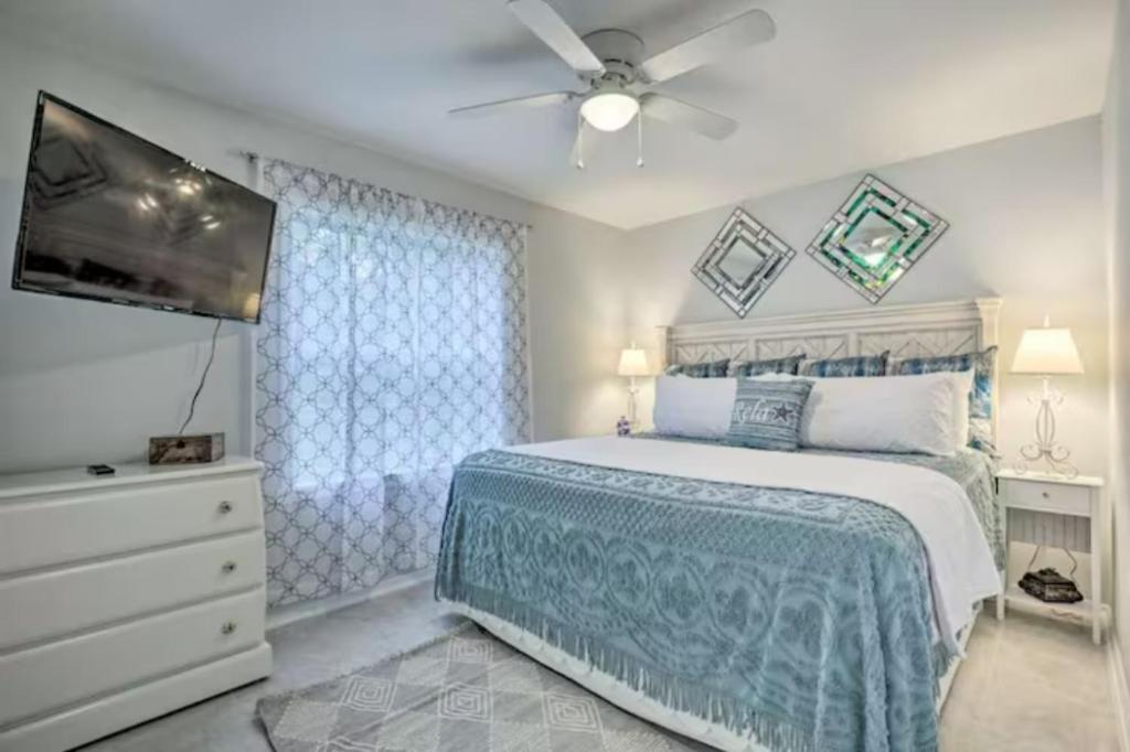 Holiday home Charming 4-bedroom Family Haven