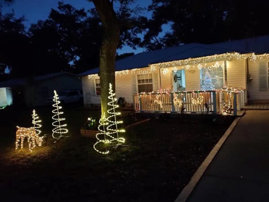 Holiday home Charming 4-bedroom Family Haven