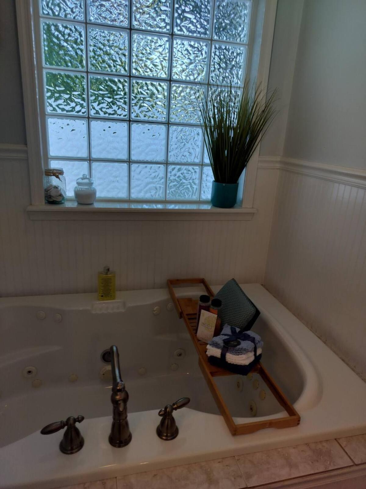 Charming 4-bedroom Family Haven * St. Augustine