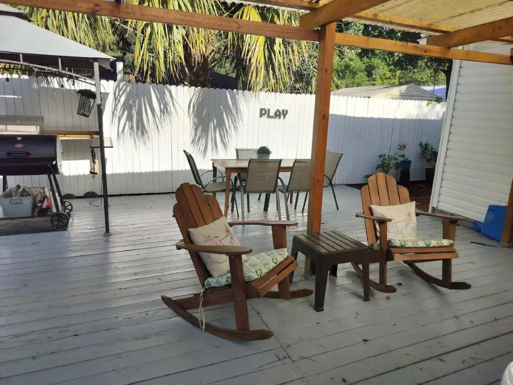 Holiday home Charming 4-bedroom Family Haven *