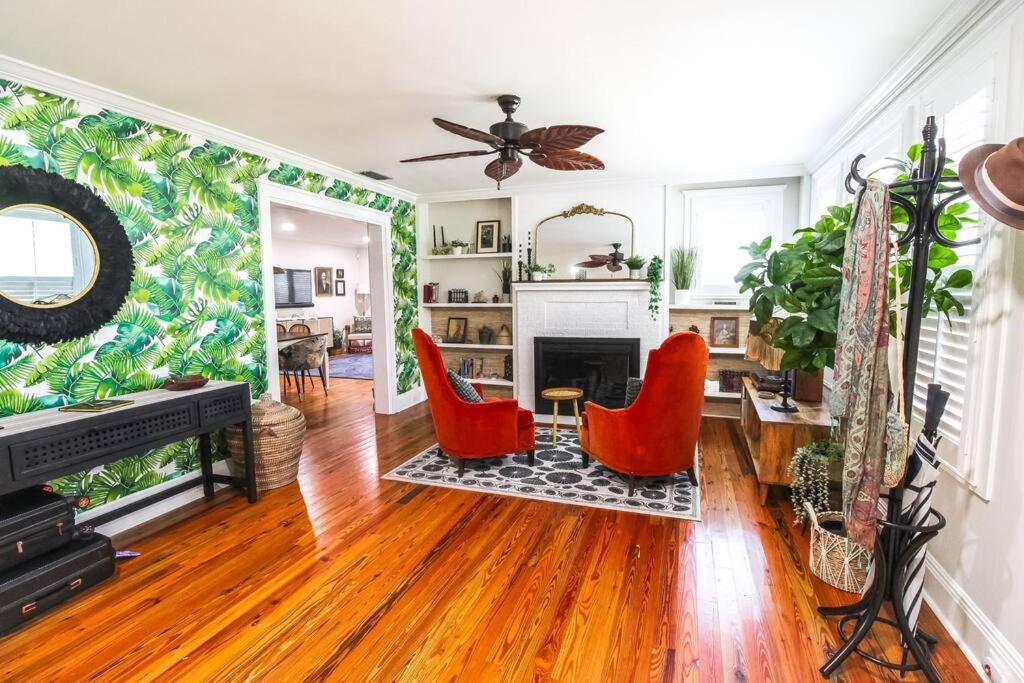 Luxurious Moody Manor Estate Close To Downtown And The Beach! Holiday home St. Augustine