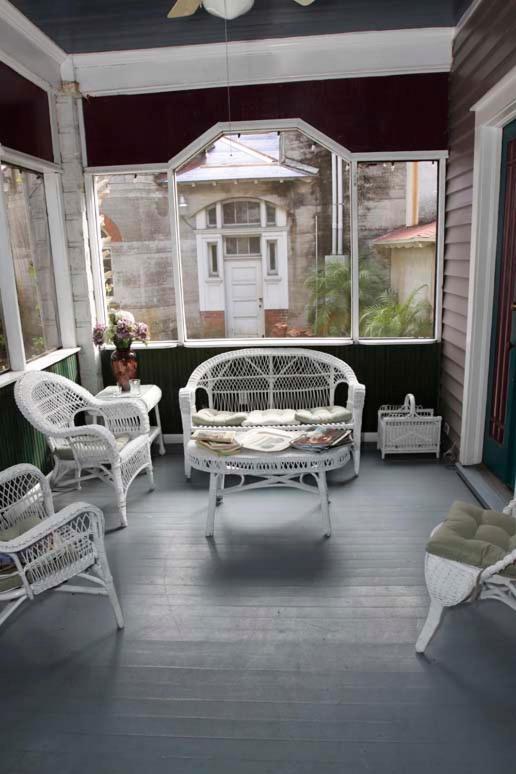 Old Powder House Bed & Breakfast 3*