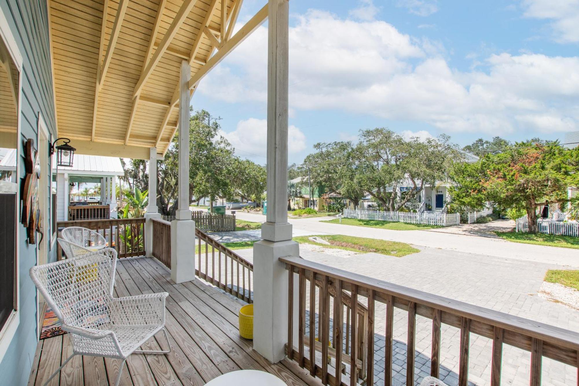 The Salty Anchor-walk To Beach-boat Ramp-dogs Ok * St. Augustine
