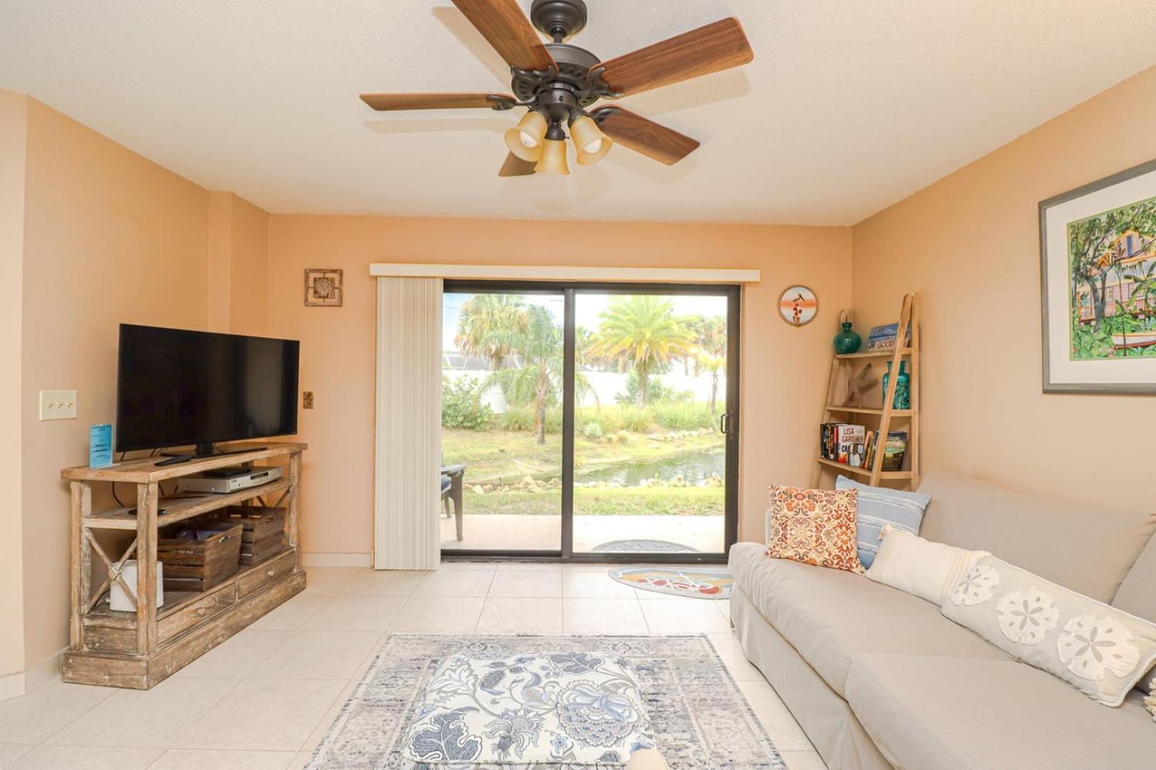 Ocean Village Club I15