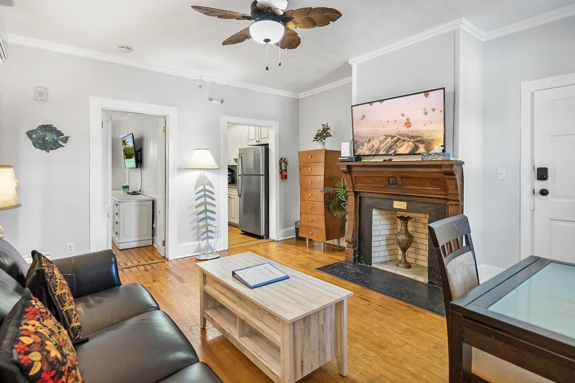 Apartment Mulvey #2 *