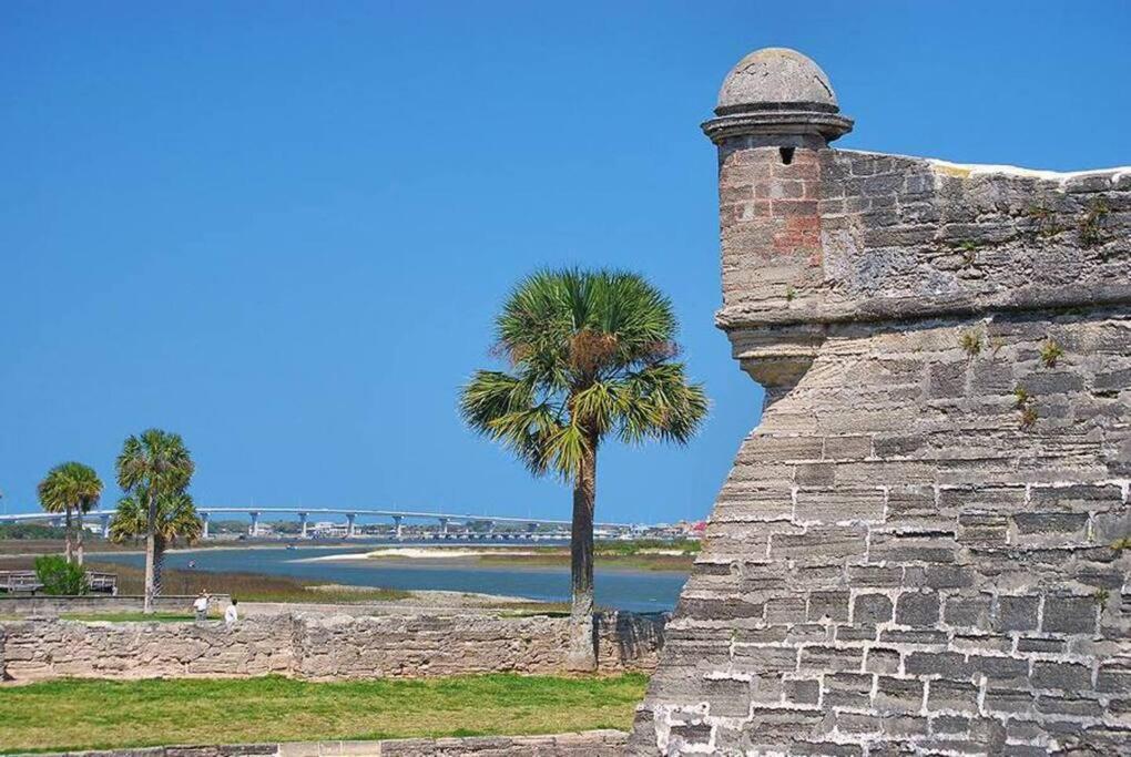Great Place For 6 To Relax Holiday home St. Augustine