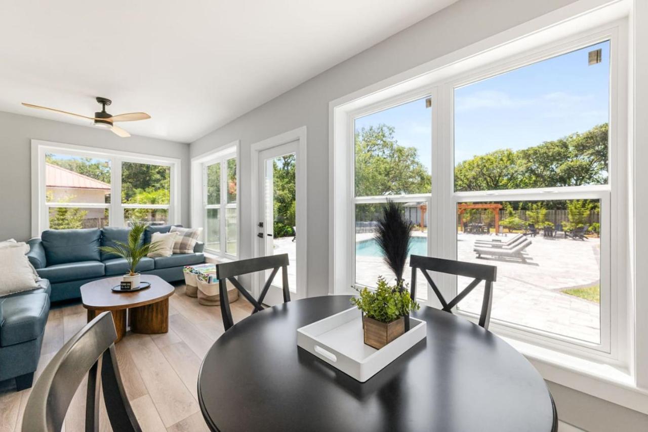 Vilano Rose Slps 24, 6bds, 5 Bths, Pool, Wlk To Beach, Golf, Pets Holiday home St. Augustine