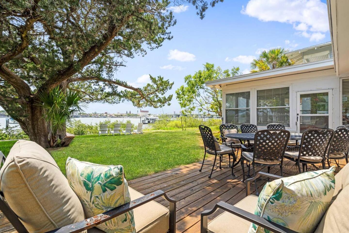 Bayfront Holiday home *