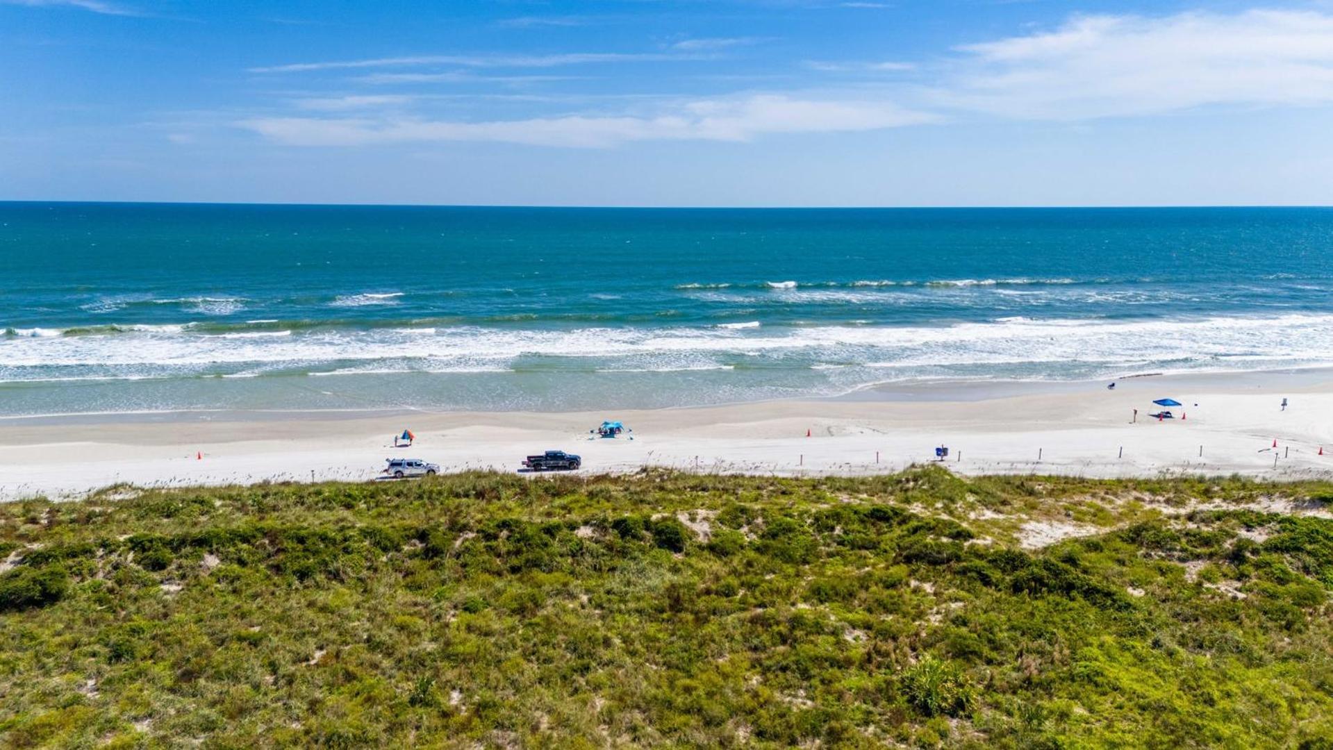 Island House A104 - Direct Ocean Front Holiday home *