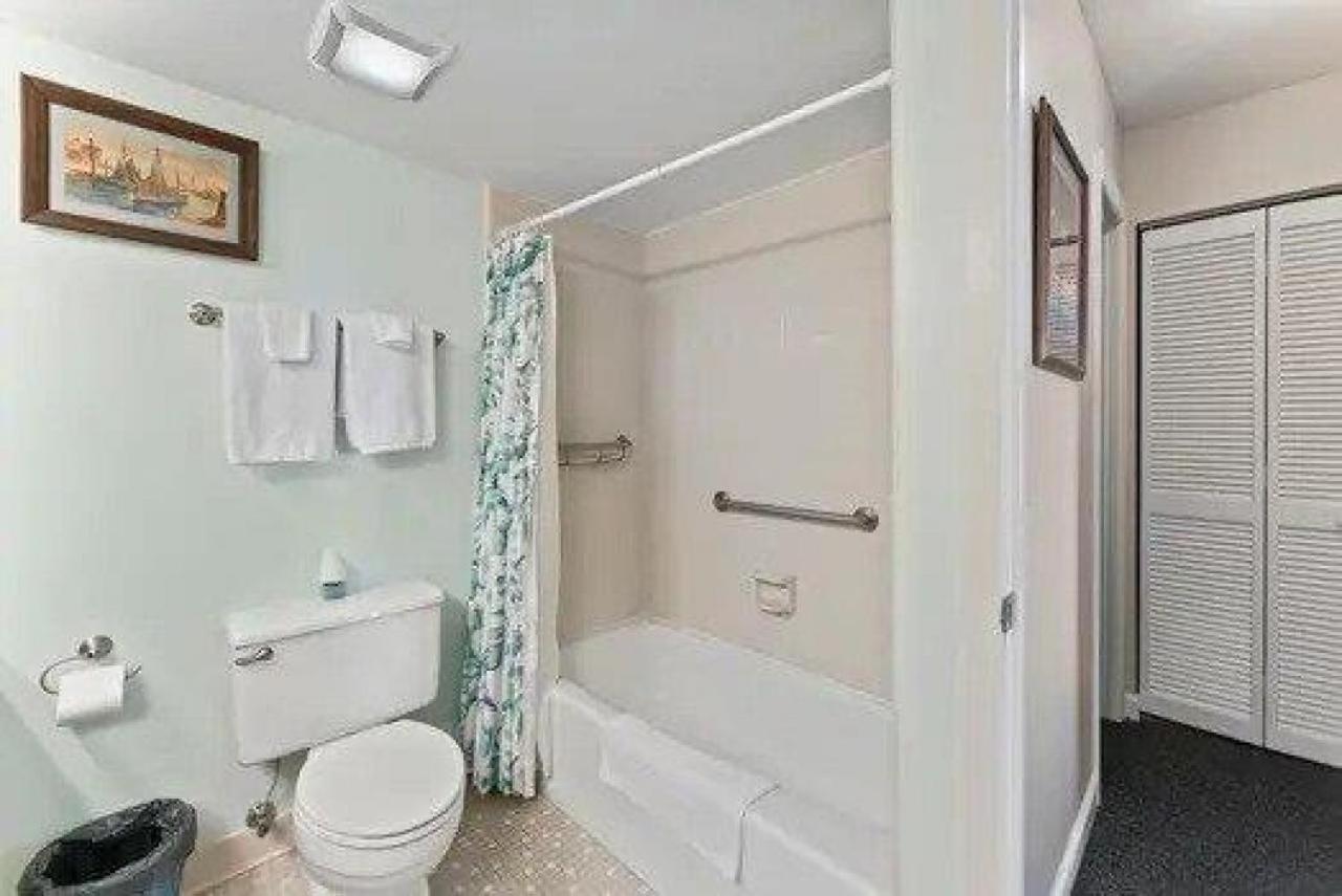 Sea Winds 40 Oceanfront Delight