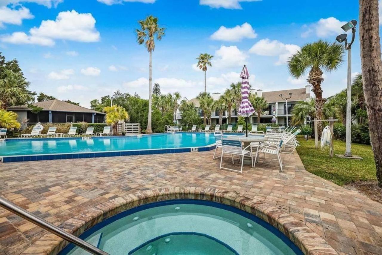 Sea Winds 40 Oceanfront Delight