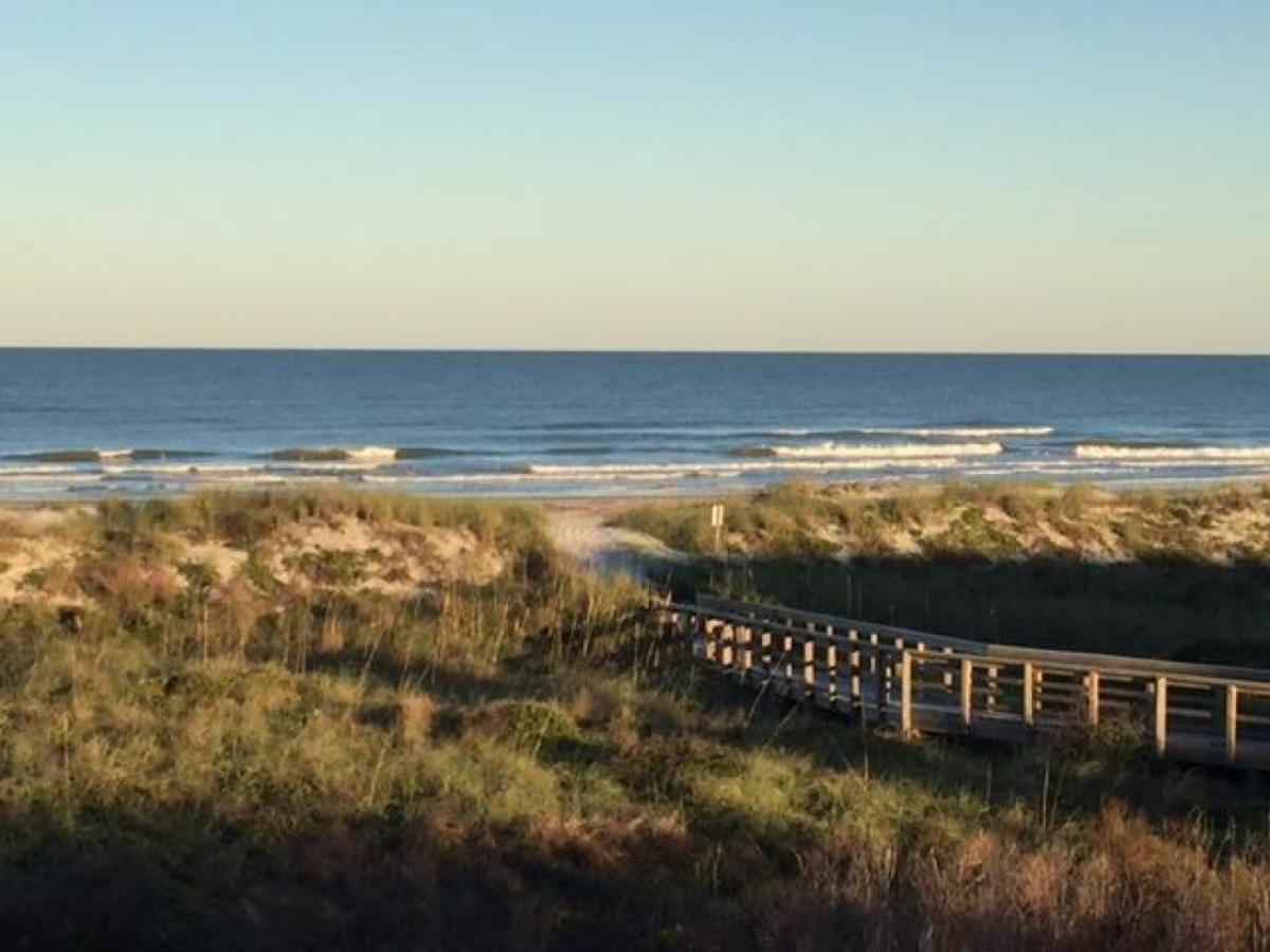 Holiday home Sea Winds 40 Oceanfront Delight *