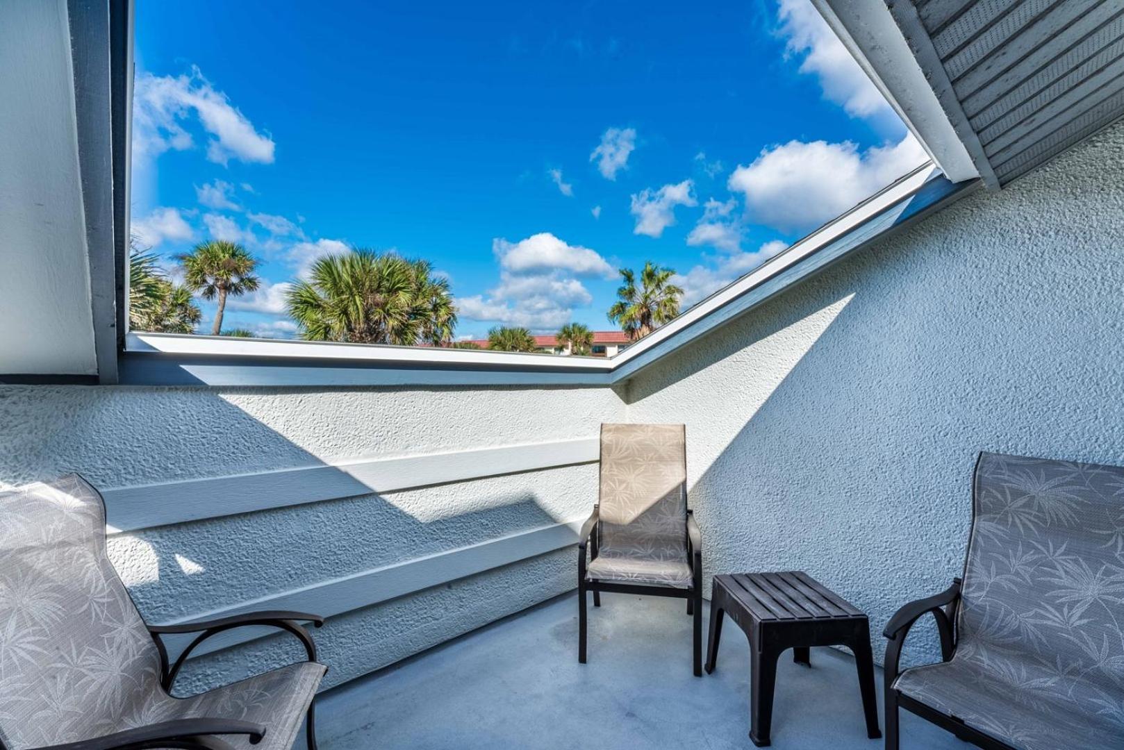 Sea Winds 40 Oceanfront Delight