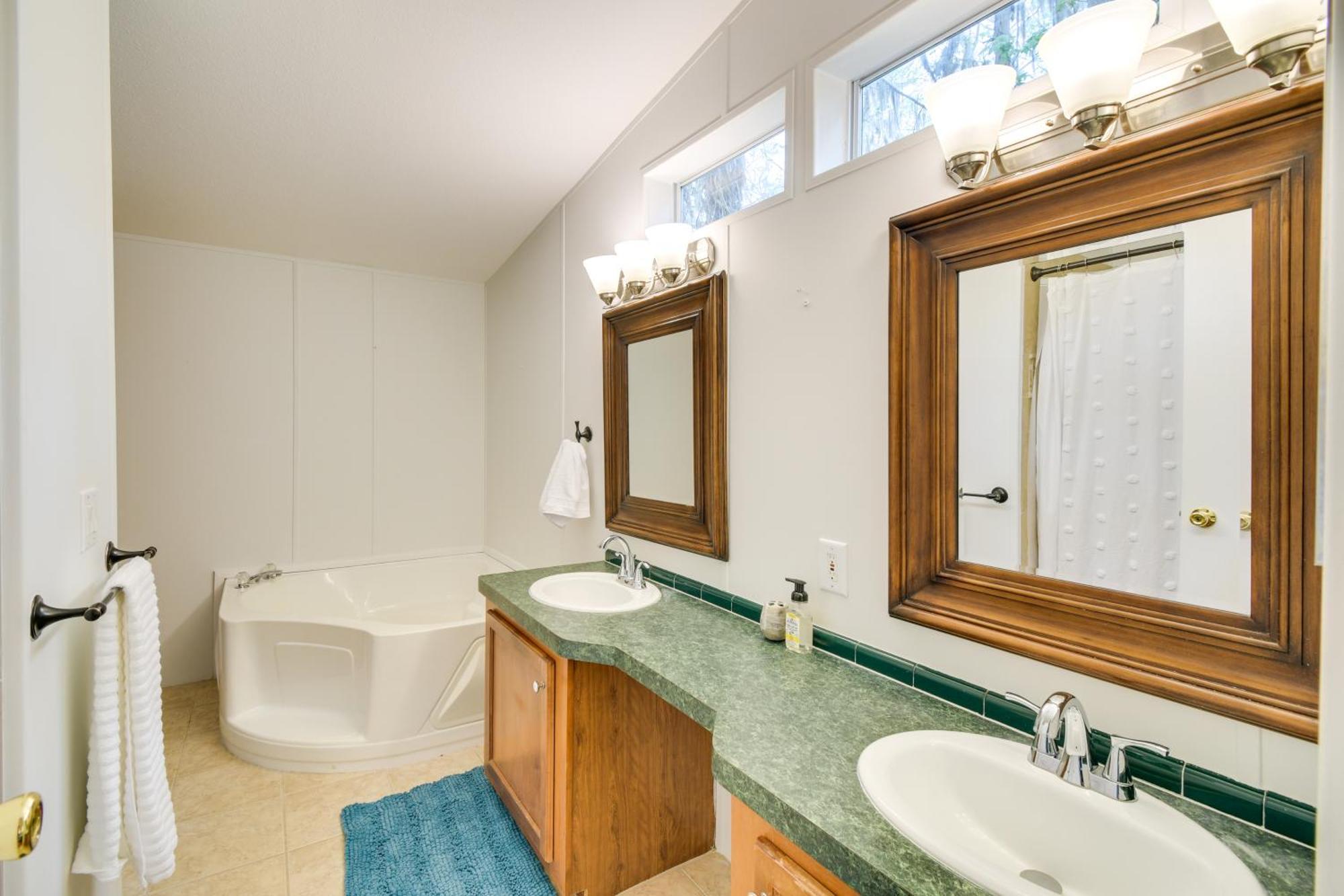 Pet-friendly St Augustine With Dock And Yard! Holiday home