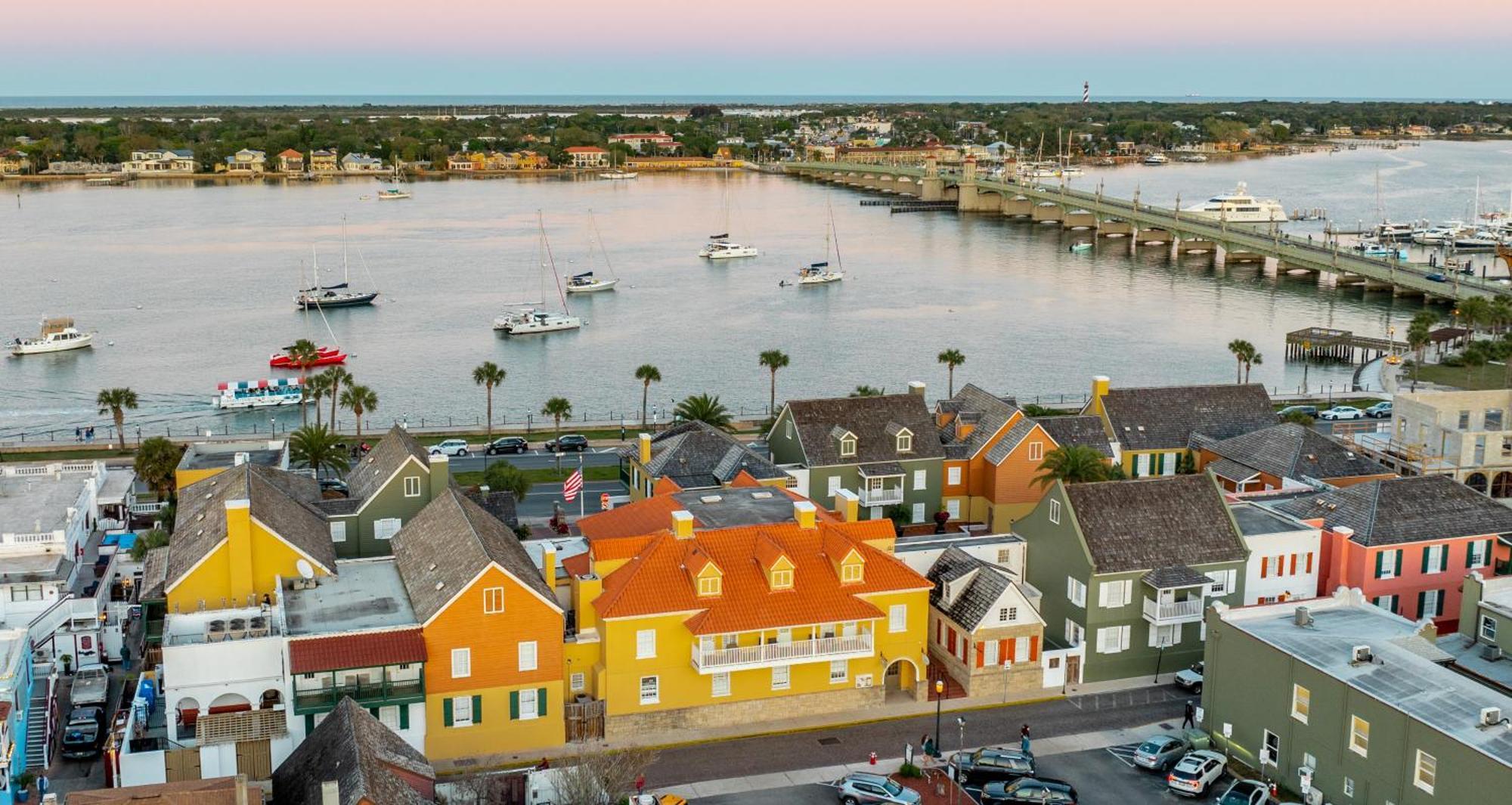 Hilton Historic Bayfront Hotel 4*