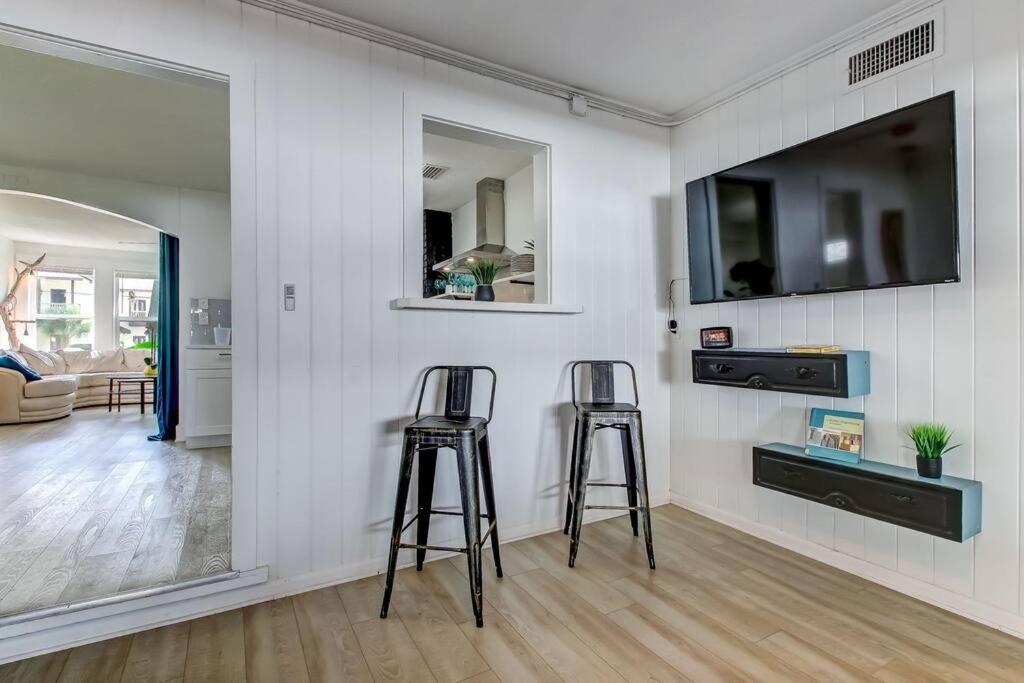 Charming St Augustine Oasis With Game For Family Fun