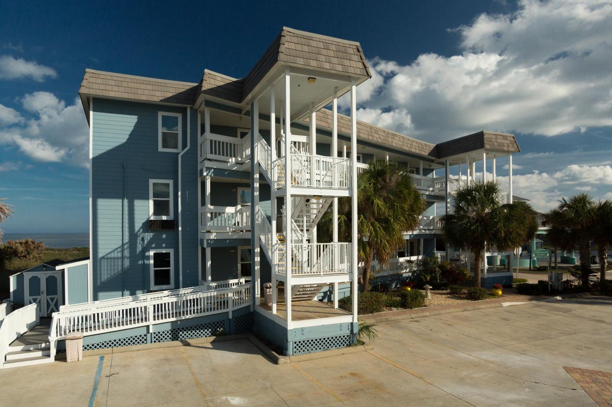 The House Hotel 2*