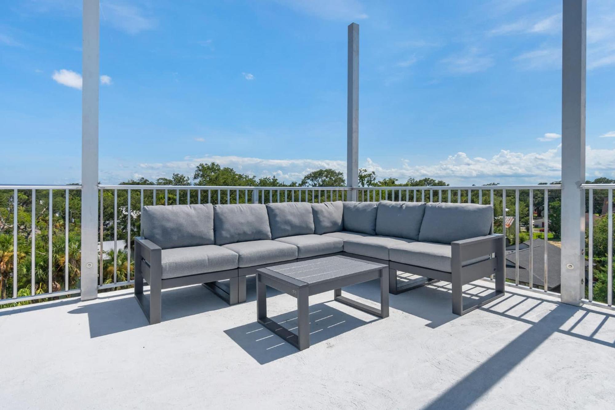 The Ray - Penthouse - 360° Rooftop View Holiday home